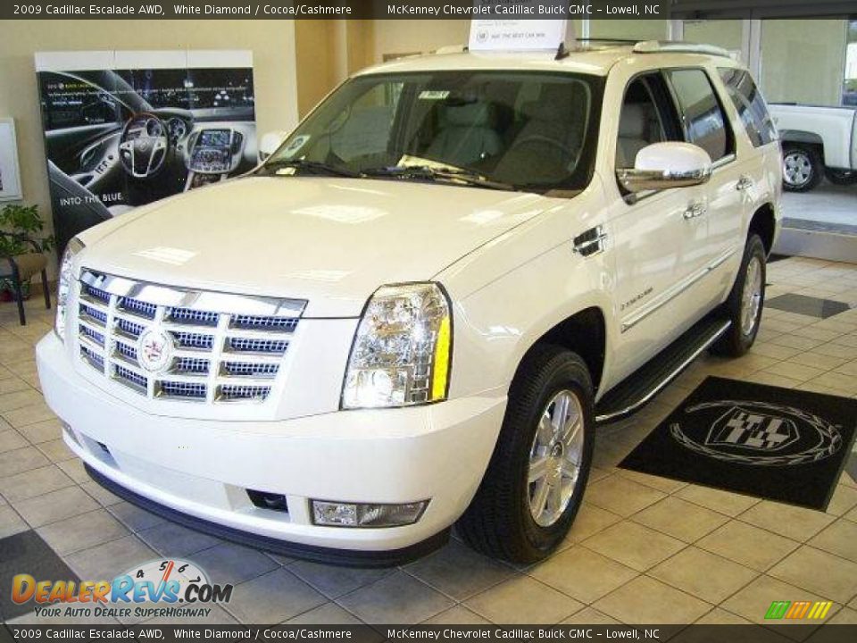 2009 Cadillac Escalade AWD White Diamond / Cocoa/Cashmere Photo #1