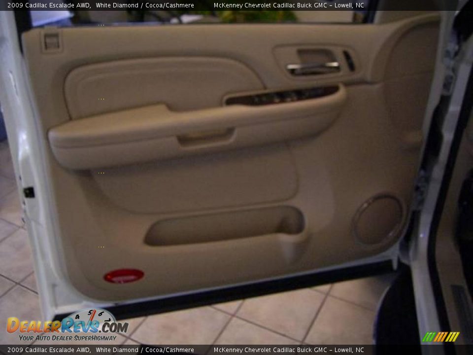 2009 Cadillac Escalade AWD White Diamond / Cocoa/Cashmere Photo #6