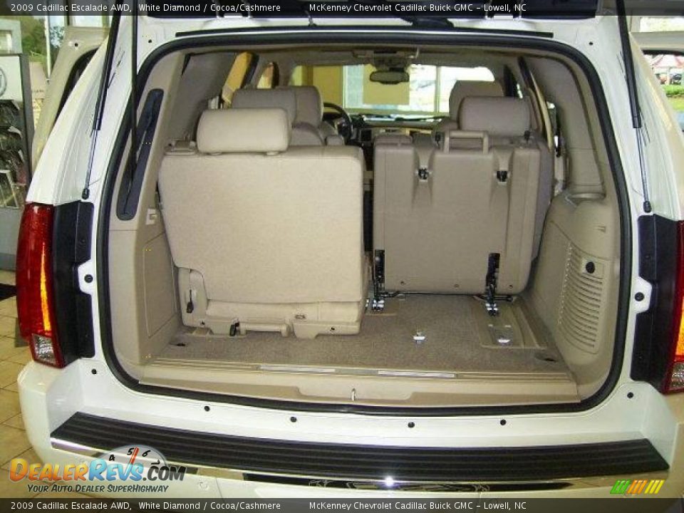 2009 Cadillac Escalade AWD White Diamond / Cocoa/Cashmere Photo #11