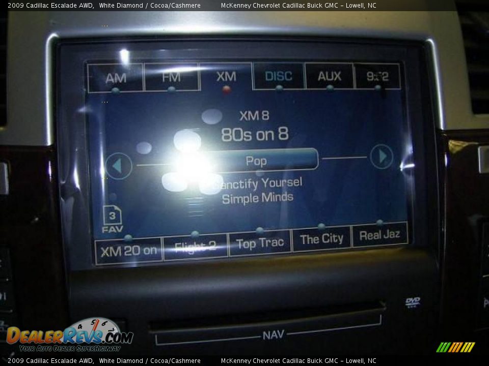 2009 Cadillac Escalade AWD White Diamond / Cocoa/Cashmere Photo #24