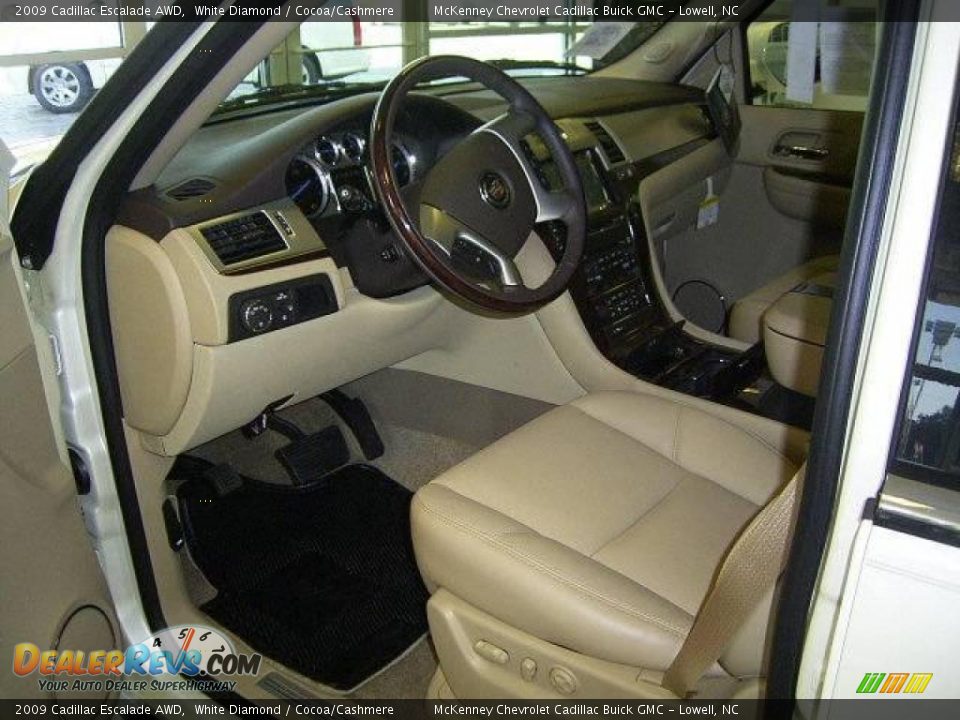 2009 Cadillac Escalade AWD White Diamond / Cocoa/Cashmere Photo #27