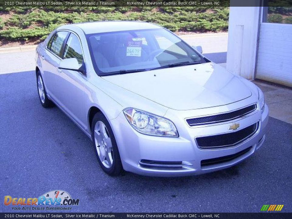 2010 Chevrolet Malibu LT Sedan Silver Ice Metallic / Titanium Photo #6