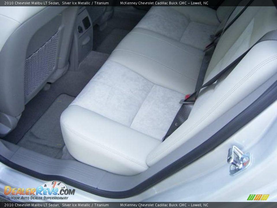 2010 Chevrolet Malibu LT Sedan Silver Ice Metallic / Titanium Photo #12