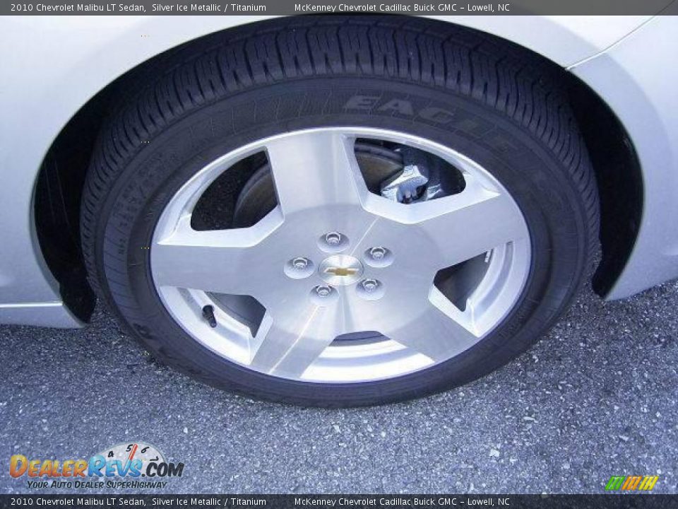 2010 Chevrolet Malibu LT Sedan Silver Ice Metallic / Titanium Photo #18