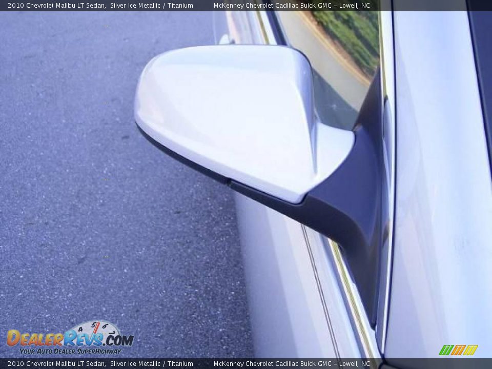 2010 Chevrolet Malibu LT Sedan Silver Ice Metallic / Titanium Photo #19