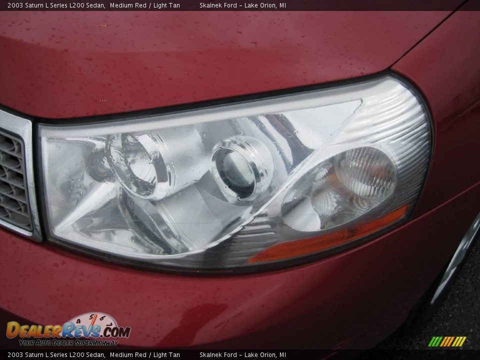 2003 Saturn L Series L200 Sedan Medium Red / Light Tan Photo #18