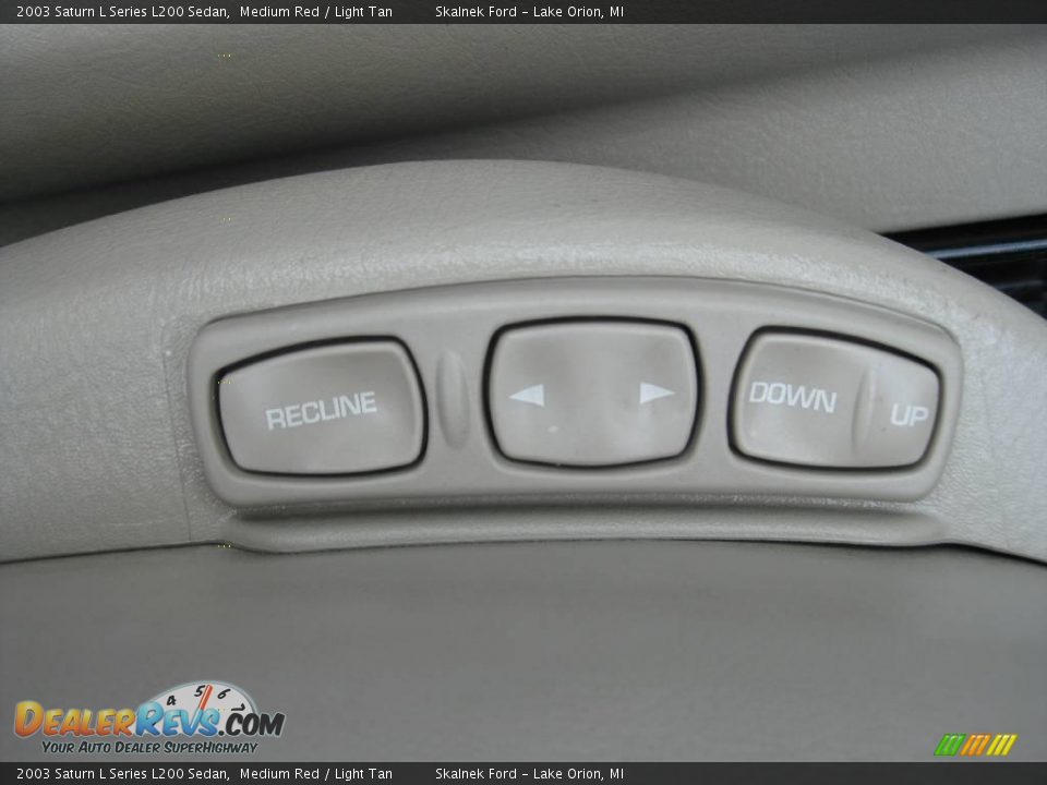 2003 Saturn L Series L200 Sedan Medium Red / Light Tan Photo #23