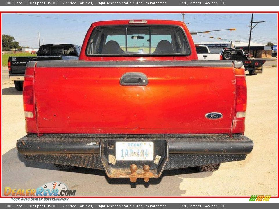 2000 Ford F250 Super Duty XLT Extended Cab 4x4 Bright Amber Metallic / Medium Parchment Photo #4