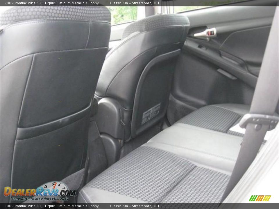 2009 Pontiac Vibe GT Liquid Platinum Metallic / Ebony Photo #17