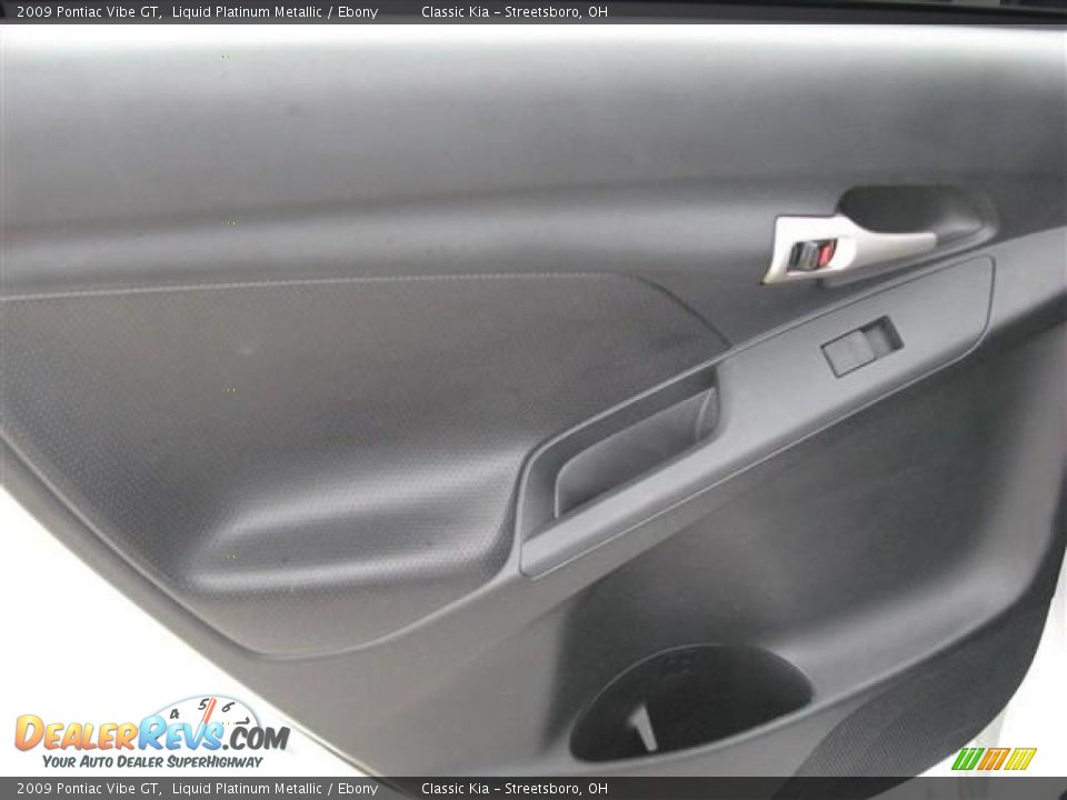 2009 Pontiac Vibe GT Liquid Platinum Metallic / Ebony Photo #18