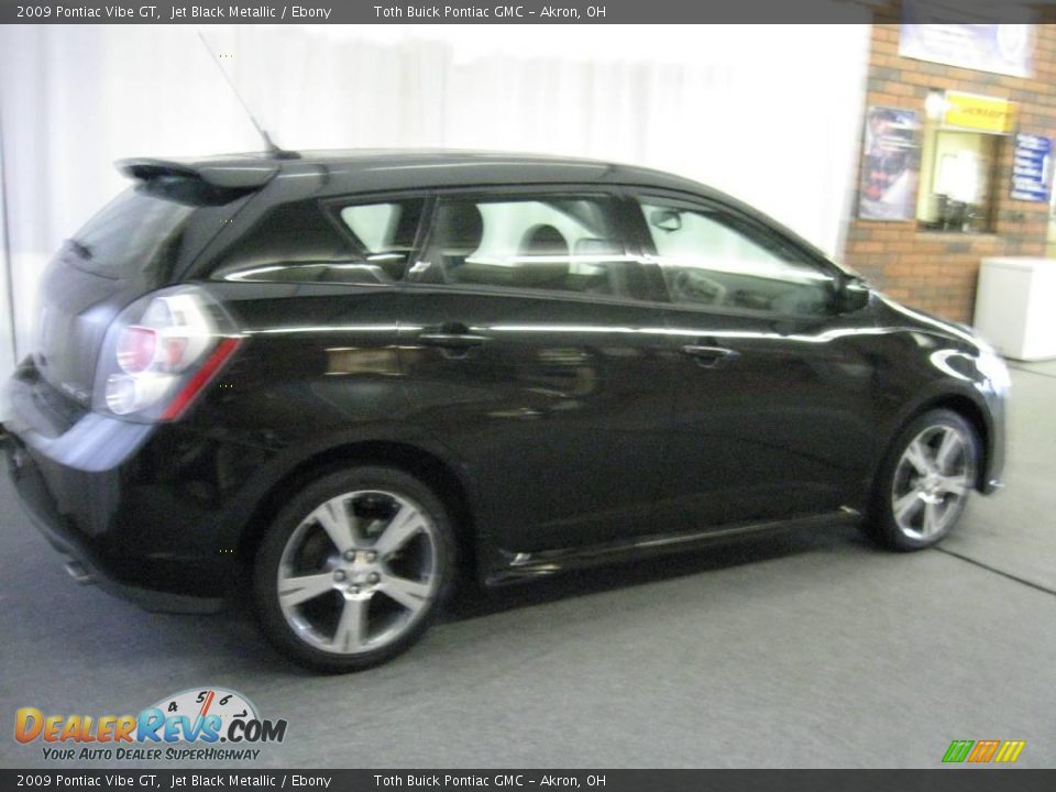 2009 Pontiac Vibe GT Jet Black Metallic / Ebony Photo #3