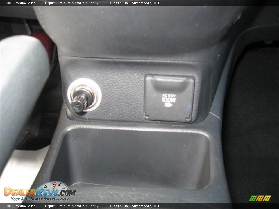 2009 Pontiac Vibe GT Liquid Platinum Metallic / Ebony Photo #31
