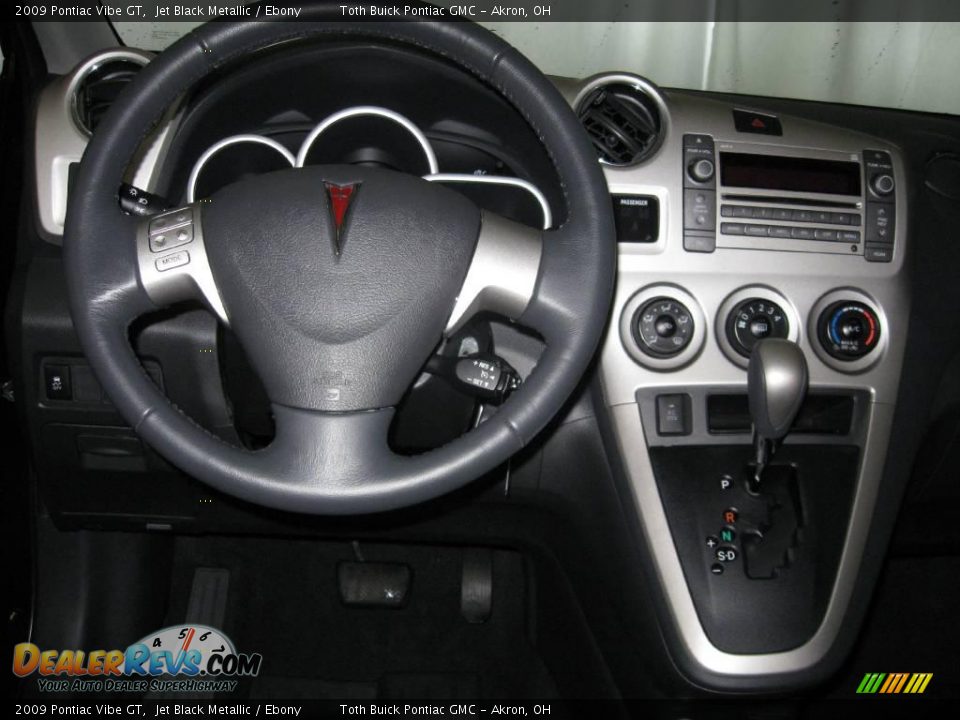 2009 Pontiac Vibe GT Jet Black Metallic / Ebony Photo #9