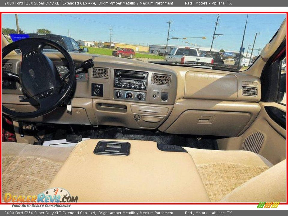 2000 Ford F250 Super Duty XLT Extended Cab 4x4 Bright Amber Metallic / Medium Parchment Photo #25