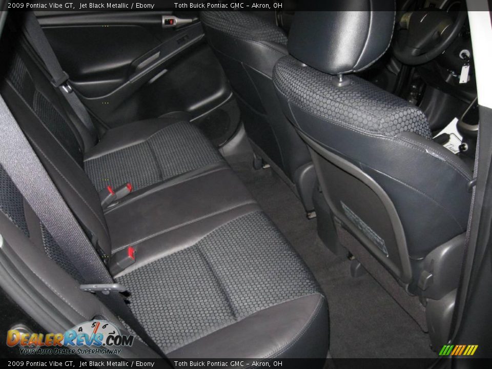 2009 Pontiac Vibe GT Jet Black Metallic / Ebony Photo #14