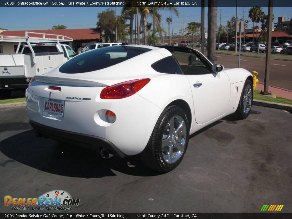 2009 Pontiac Solstice GXP Coupe Pure White / Ebony/Red Stitching Photo #5