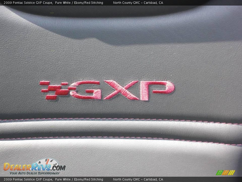 2009 Pontiac Solstice GXP Coupe Pure White / Ebony/Red Stitching Photo #21
