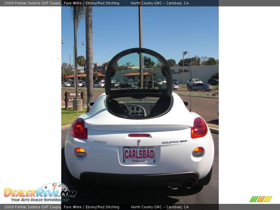 2009 Pontiac Solstice GXP Coupe Pure White / Ebony/Red Stitching Photo #23
