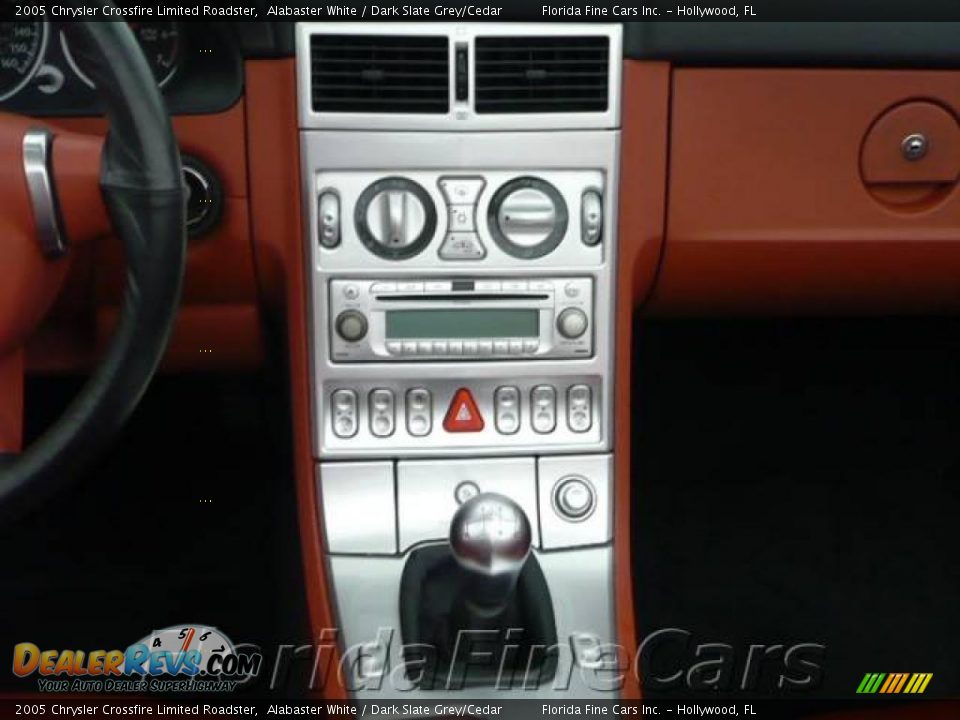 2005 Chrysler Crossfire Limited Roadster Alabaster White / Dark Slate Grey/Cedar Photo #17