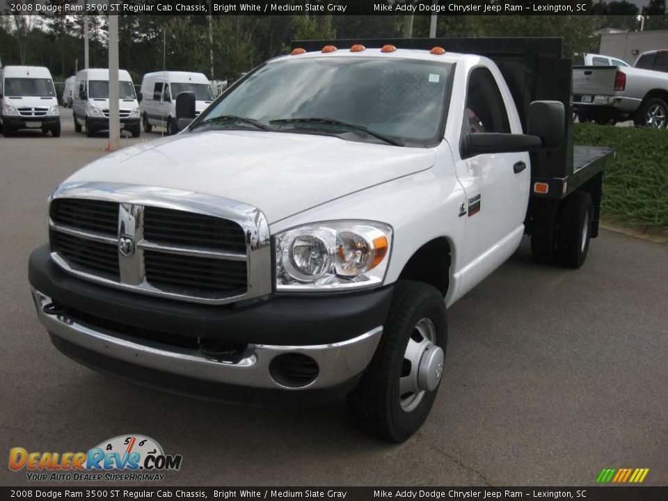 2008 Dodge Ram 3500 ST Regular Cab Chassis Bright White / Medium Slate Gray Photo #1
