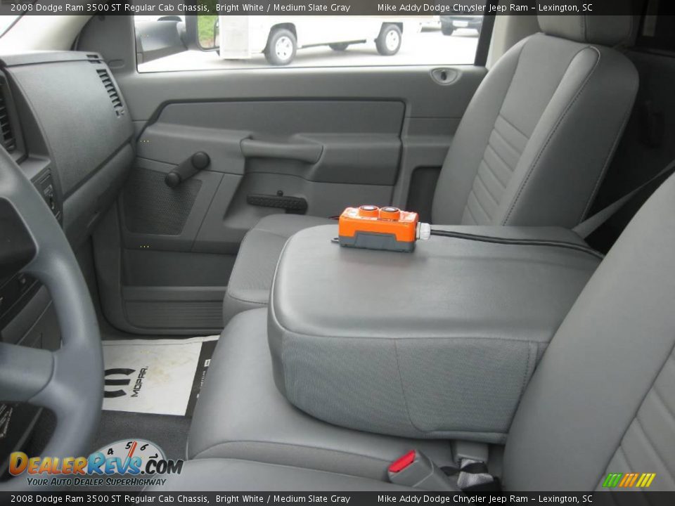 2008 Dodge Ram 3500 ST Regular Cab Chassis Bright White / Medium Slate Gray Photo #3