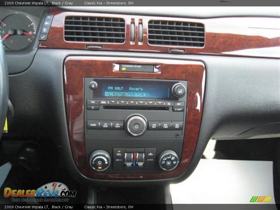 2009 Chevrolet Impala LT Black / Gray Photo #10