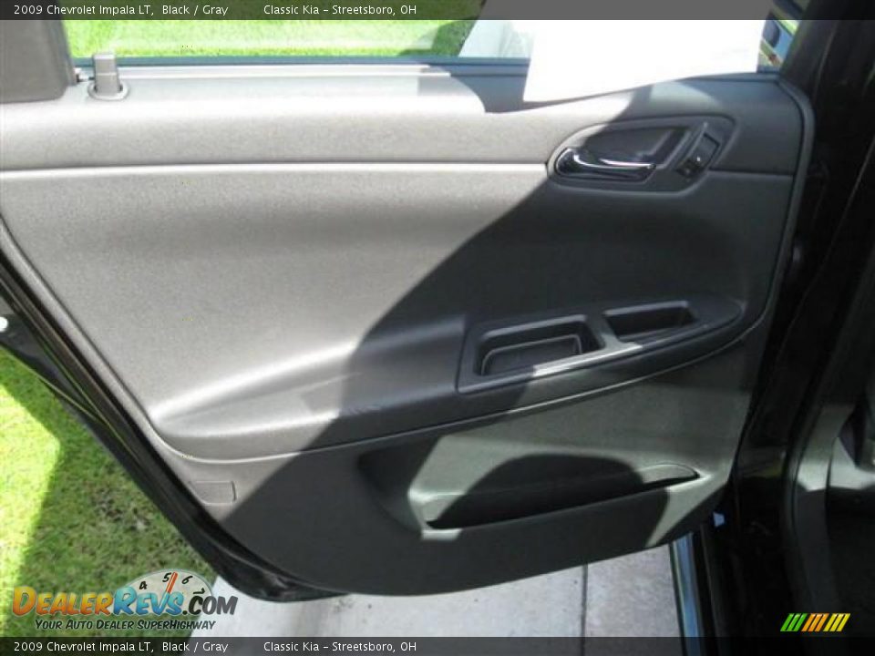 2009 Chevrolet Impala LT Black / Gray Photo #25