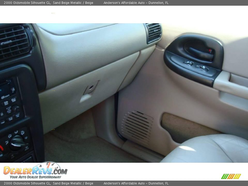 2000 Oldsmobile Silhouette GL Sand Beige Metallic / Beige Photo #14