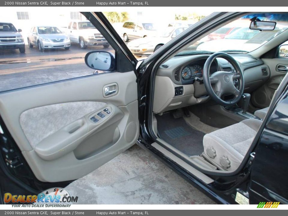 2000 Nissan Sentra GXE Super Black / Stone Photo #10