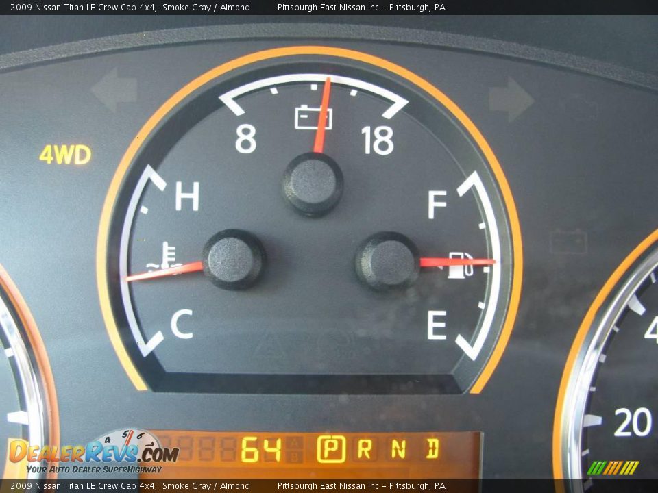 2009 Nissan Titan LE Crew Cab 4x4 Smoke Gray / Almond Photo #20