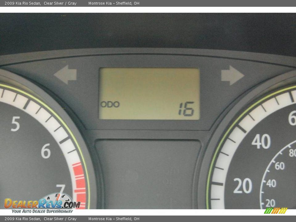 2009 Kia Rio Sedan Clear Silver / Gray Photo #17