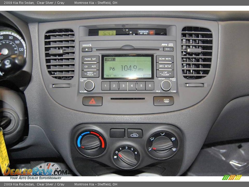 2009 Kia Rio Sedan Clear Silver / Gray Photo #20