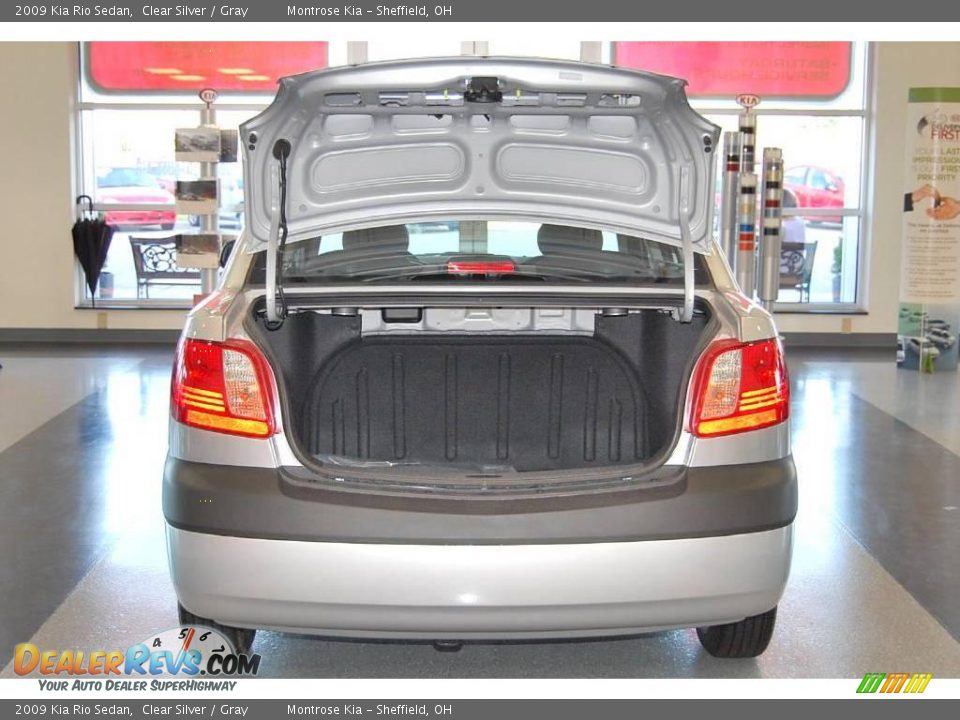 2009 Kia Rio Sedan Clear Silver / Gray Photo #27