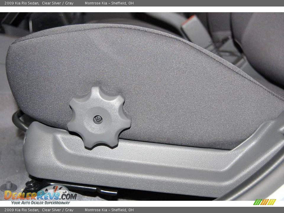 2009 Kia Rio Sedan Clear Silver / Gray Photo #31