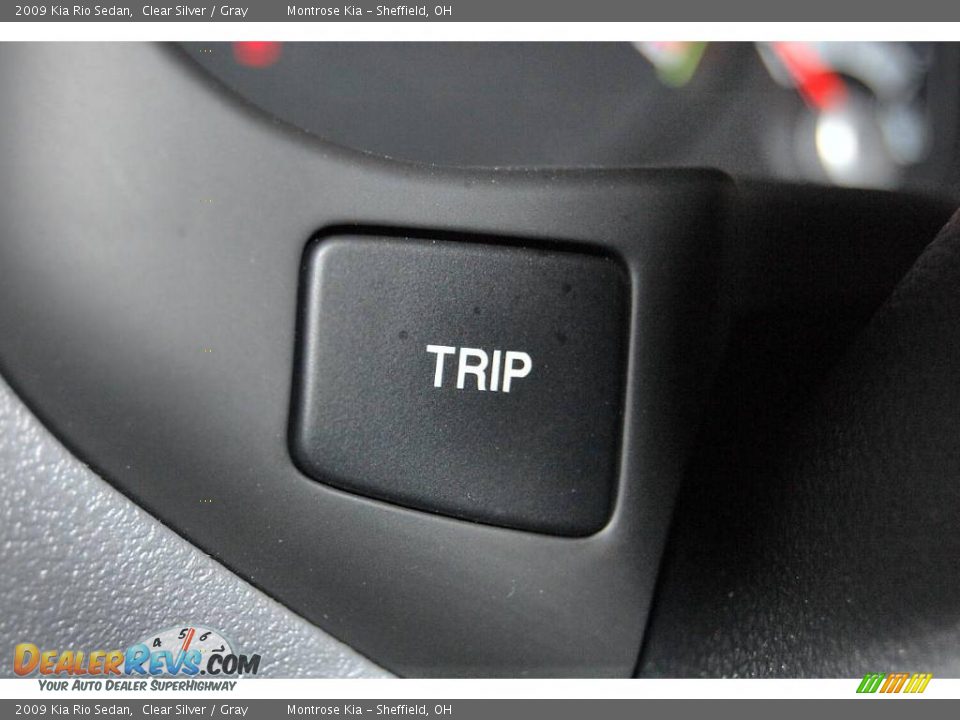 2009 Kia Rio Sedan Clear Silver / Gray Photo #34