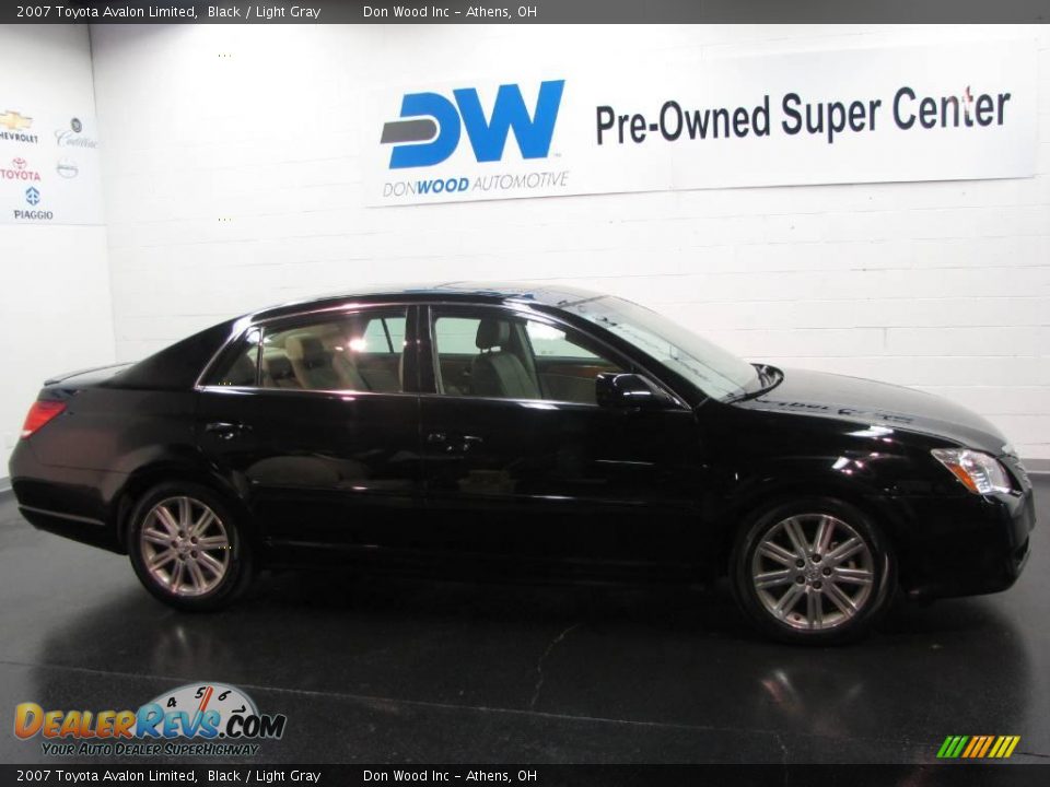 2007 Toyota Avalon Limited Black / Light Gray Photo #5