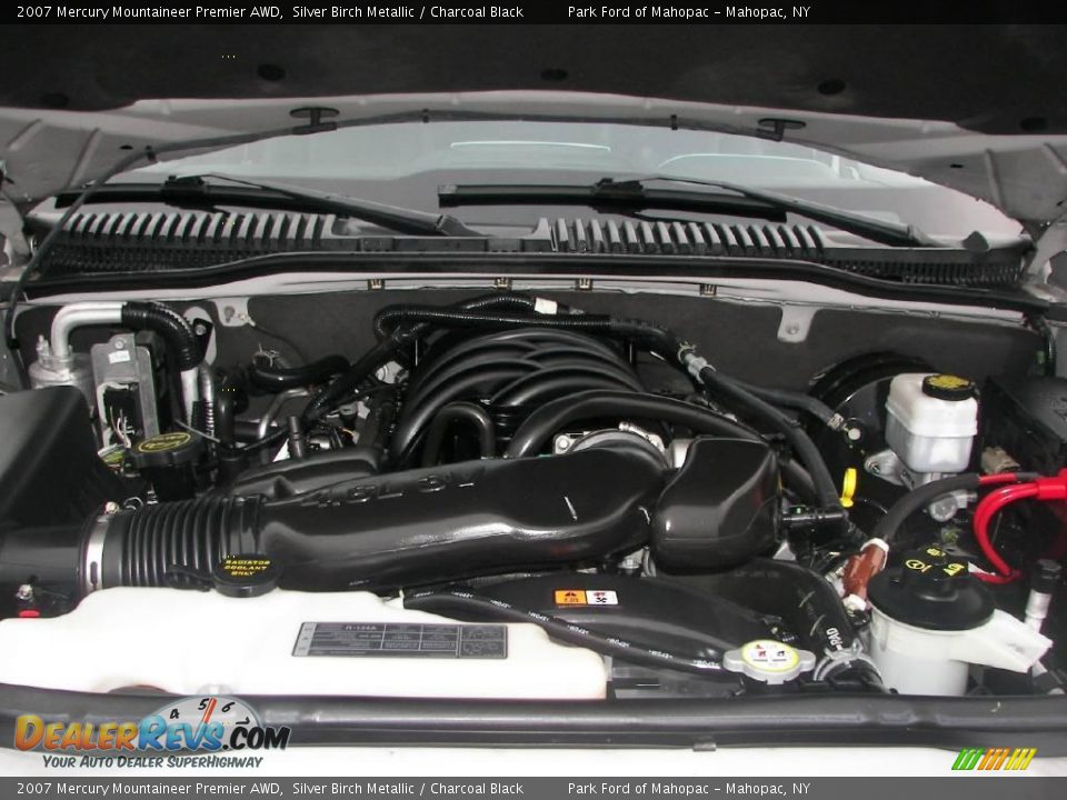 2007 Mercury Mountaineer Premier AWD Silver Birch Metallic / Charcoal Black Photo #9
