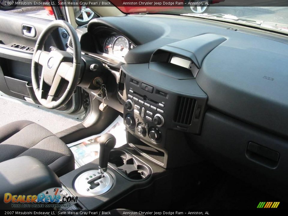 2007 Mitsubishi Endeavor LS Satin Meisai Gray Pearl / Black Photo #9