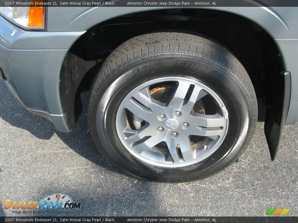 2007 Mitsubishi Endeavor LS Satin Meisai Gray Pearl / Black Photo #13