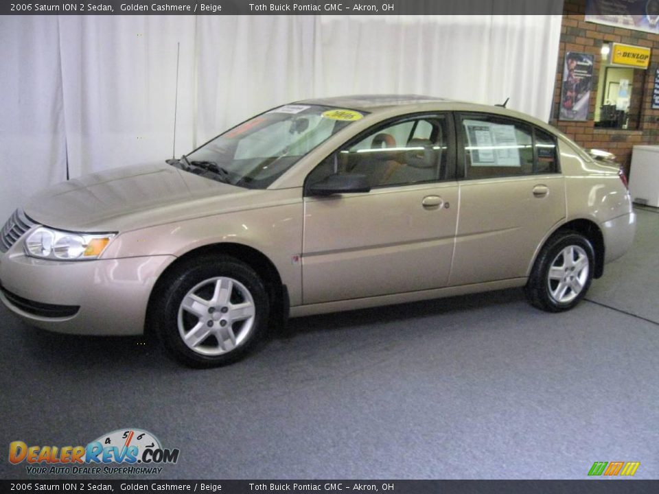 2006 Saturn ION 2 Sedan Golden Cashmere / Beige Photo #6