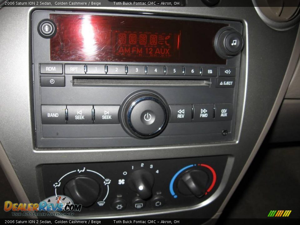 2006 Saturn ION 2 Sedan Golden Cashmere / Beige Photo #12
