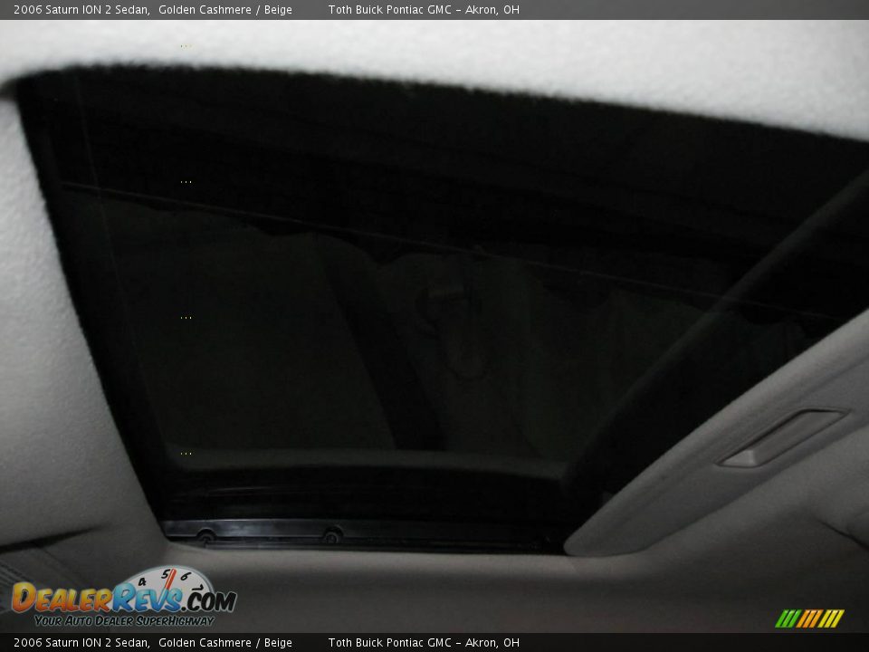 2006 Saturn ION 2 Sedan Golden Cashmere / Beige Photo #14