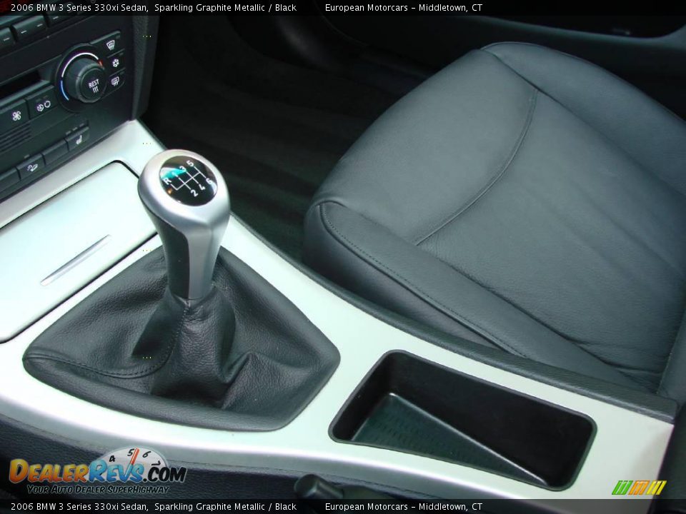 2006 BMW 3 Series 330xi Sedan Sparkling Graphite Metallic / Black Photo #16