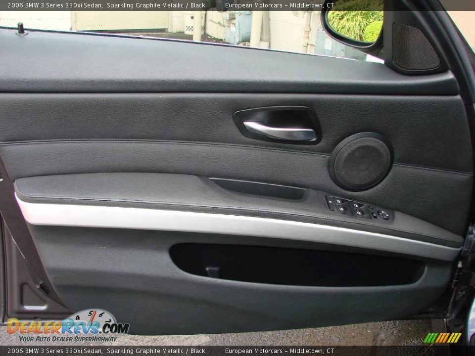 2006 BMW 3 Series 330xi Sedan Sparkling Graphite Metallic / Black Photo #20