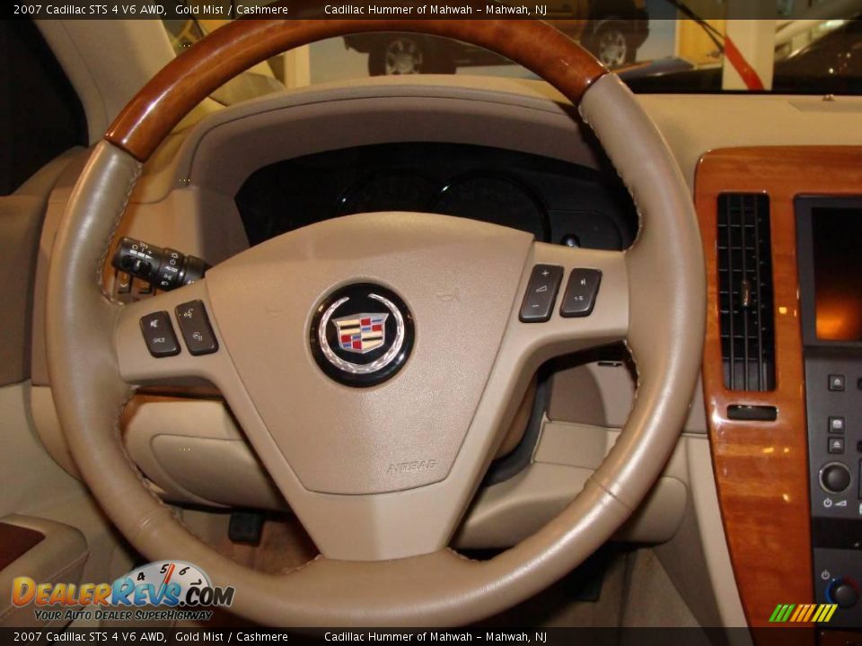 2007 Cadillac STS 4 V6 AWD Gold Mist / Cashmere Photo #21