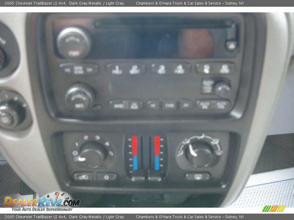2005 Chevrolet TrailBlazer LS 4x4 Dark Gray Metallic / Light Gray Photo #7