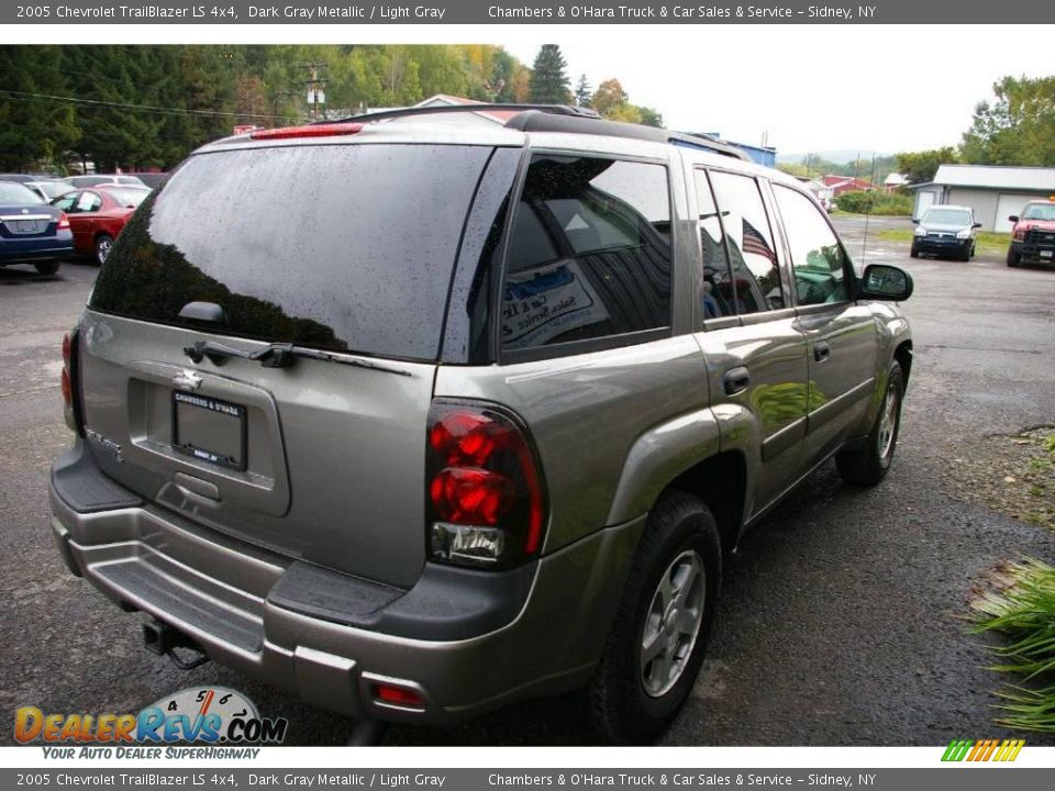 2005 Chevrolet TrailBlazer LS 4x4 Dark Gray Metallic / Light Gray Photo #11
