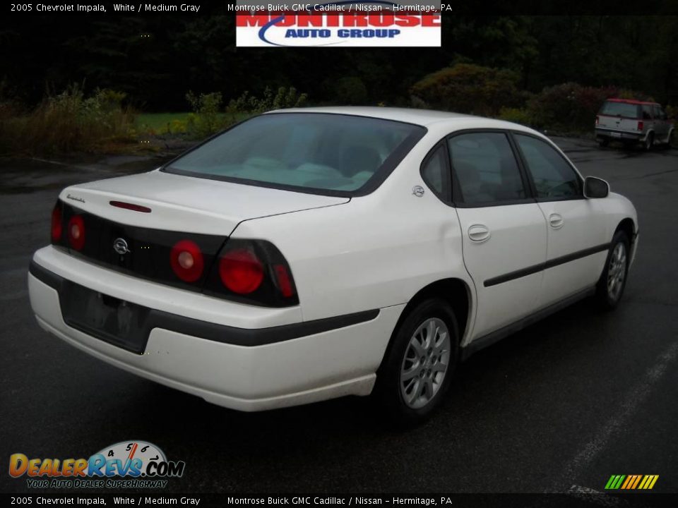 2005 Chevrolet Impala White / Medium Gray Photo #3