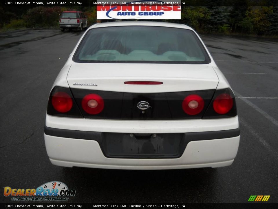 2005 Chevrolet Impala White / Medium Gray Photo #4
