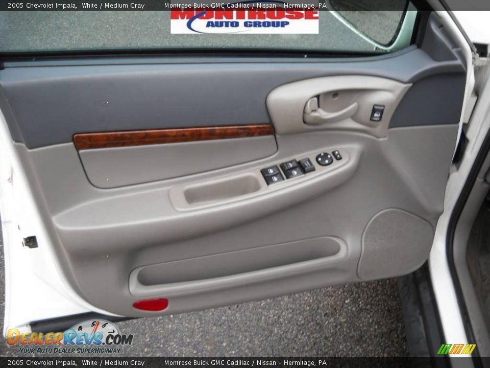 2005 Chevrolet Impala White / Medium Gray Photo #8